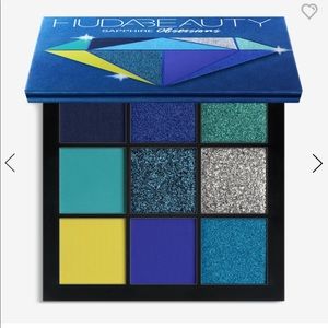 HUDA BEAUTY Obsessions Eyeshadow Palette